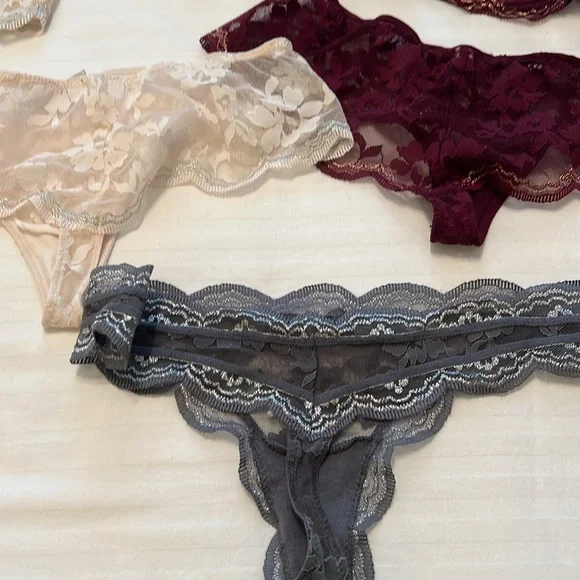 Victoria Secret Bundle - Picture 5 of 5